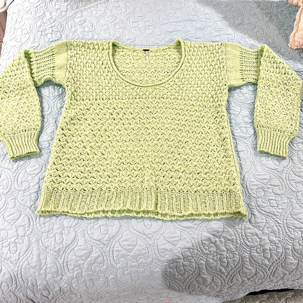 New Free People mint green sweater Size L